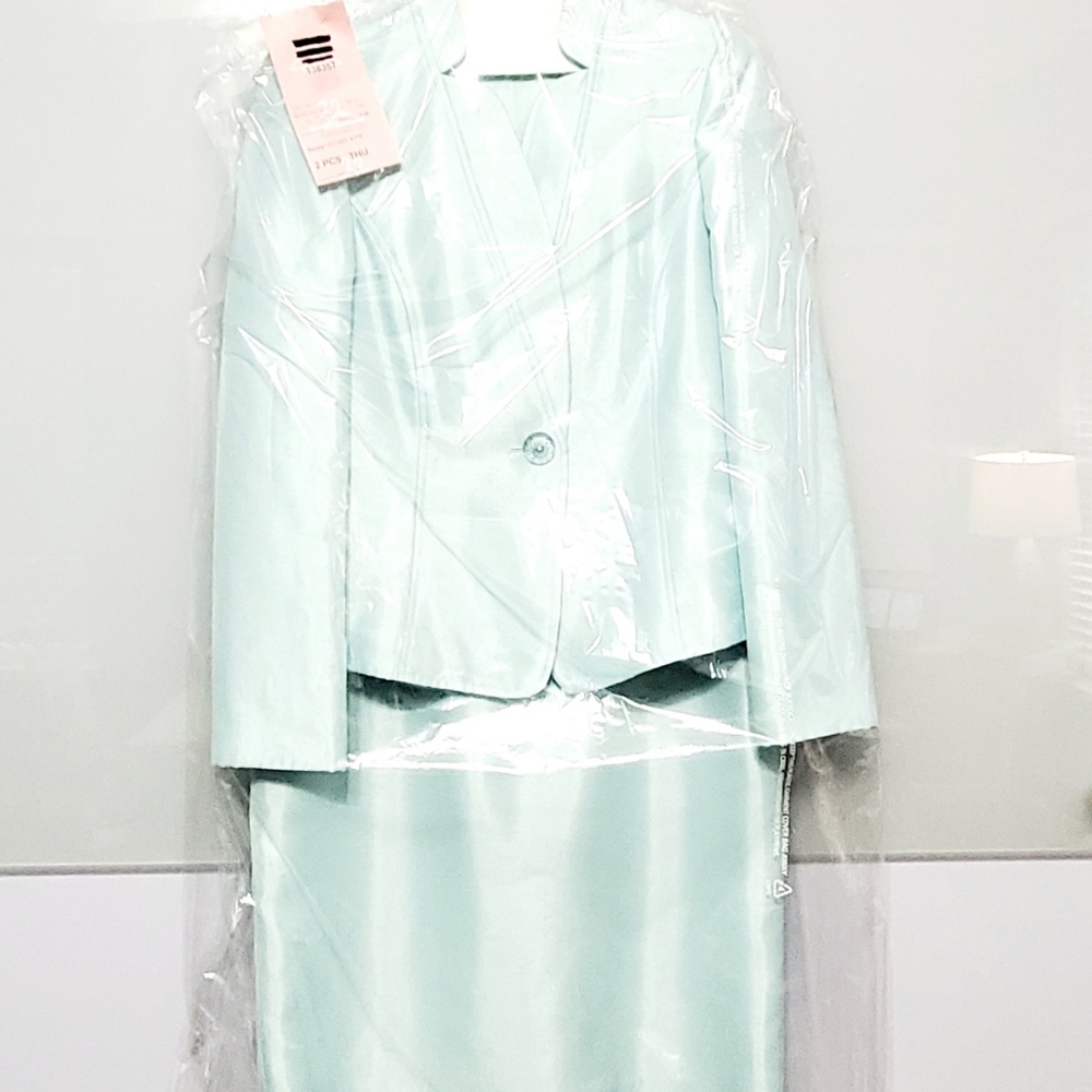 Kasper Ice Blue Dress Suit Size 8